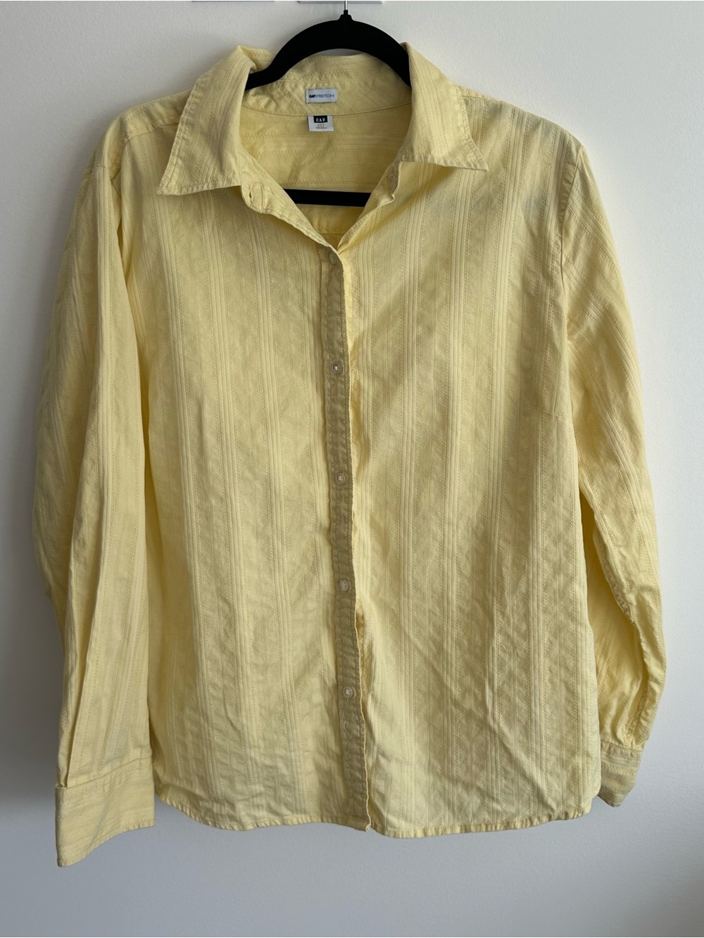 GAP Stretch Butter Yellow Textured Button-Up Shirt